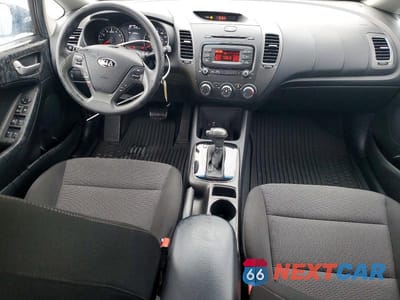 Zdjęcie 8 z 11 samochodu: 2017 KIA FORTE LX VIN:3KPFK4A73HE124659 - miniatura