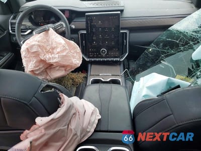Zdjęcie 8 z 13 samochodu: 2024 GMC ACADIA DENALI VIN:1GKENRKS2RJ177722 - miniatura