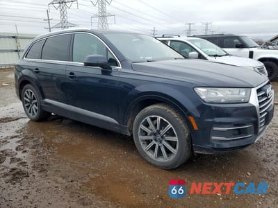 Czwarte zdjęcie samochodu z boku: 2017 AUDI Q7 PREMIUM PLUS VIN:WA1LAAF78HD025022 - miniatura