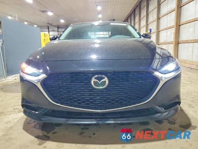Piąte zdjęcie samochodu w środku: 2025 MAZDA 3 PREFERRED VIN:3MZBPACM4SM450188 - miniatura