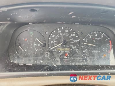 Zdjęcie 9 z 13 samochodu: 2001 TOYOTA CAMRY XLE V6 VIN:4T1BF28K31U122706 - miniatura
