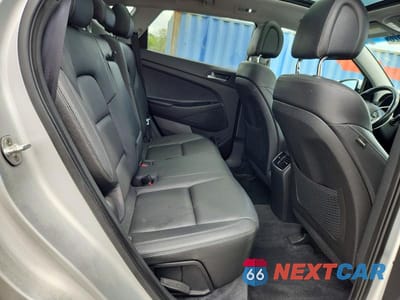 Zdjęcie 11 z 14 samochodu: 2016 HYUNDAI TUCSON LIMITED VIN:KM8J33A22GU201250 - miniatura