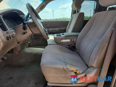 Zdjęcie 7 z 12 samochodu: 2001 TOYOTA TUNDRA SR5 VIN:5TBBT441X1S185420 - miniatura