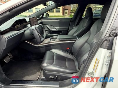 Piąte zdjęcie samochodu w środku: 2022 TESLA MODEL S VIN:5YJSA1E53NF474873 - miniatura
