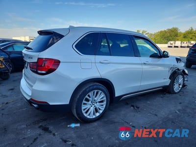 Trzecie zdjęcie samochodu z tyłu: 2017 BMW X5 XDRIVE35I VIN:5UXKR0C33H0X77710 - miniatura