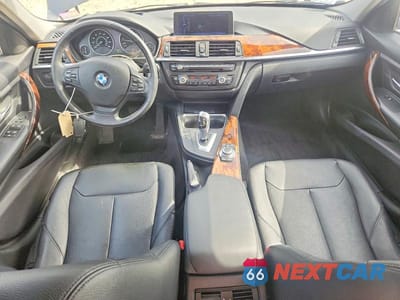 Zdjęcie 8 z 12 samochodu: 2013 BMW 328 XI VIN:WBA3B3C55DF539603 - miniatura
