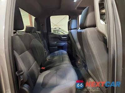 Zdjęcie 10 z 12 samochodu: 2021 CHEVROLET SILVERADO K1500 CUSTOM VIN:1GCRYBEK8MZ277549 - miniatura