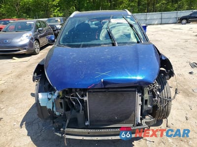 Piąte zdjęcie samochodu w środku: 2018 NISSAN KICKS SV VIN:3N1CP5CU2JL542485 - miniatura