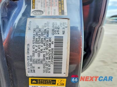 Zdjęcie 13 z 13 samochodu: 2005 LEXUS LX 470 VIN:JTJHT00W453549086 - miniatura
