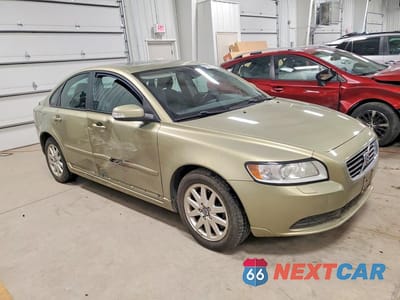 Czwarte zdjęcie samochodu z boku: 2008 VOLVO S40 2.4I VIN:YV1MS382782396201 - miniatura