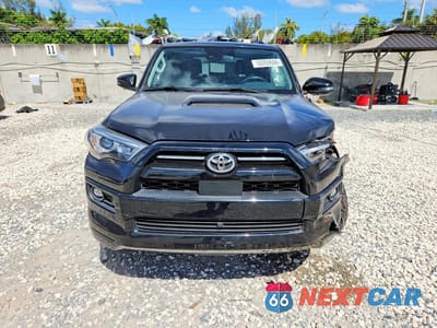 Piąte zdjęcie samochodu w środku: 2022 TOYOTA 4RUNNER TRD SPORT VIN:JTEAU5JR0N5255319 - miniatura