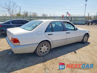 Trzecie zdjęcie samochodu z tyłu: 1996 MERCEDES-BENZ S 320 VIN:WDBGA33E6TA289452 - miniatura