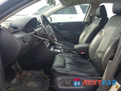 Zdjęcie 7 z 12 samochodu: 2010 VOLKSWAGEN PASSAT KOMFORT VIN:WVWJK7AN6AE138082 - miniatura