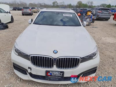 Piąte zdjęcie samochodu w środku: 2017 BMW 740 XI VIN:WBA7E4C52HGU99527 - miniatura