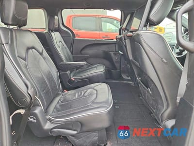 Zdjęcie 11 z 13 samochodu: 2018 CHRYSLER PACIFICA LIMITED VIN:2C4RC1GG8JR261911 - miniatura
