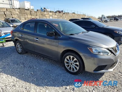 Czwarte zdjęcie samochodu z boku: 2018 NISSAN SENTRA SV VIN:3N1AB7AP0JL633124 - miniatura