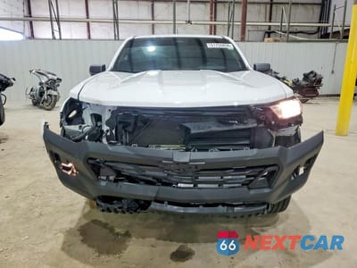 Piąte zdjęcie samochodu w środku: 2025 CHEVROLET COLORADO VIN:1GCPSBEK7S1239718 - miniatura