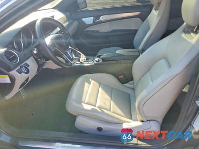 Zdjęcie 7 z 12 samochodu: 2014 MERCEDES-BENZ C 250 VIN:WDDGJ4HB4EG188650 - miniatura