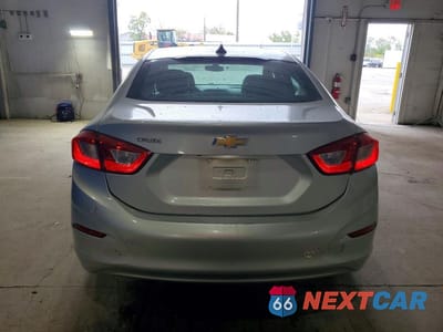 Zdjęcie 6 z 12 samochodu: 2019 CHEVROLET CRUZE LS VIN:1G1BC5SM3K7114008 - miniatura