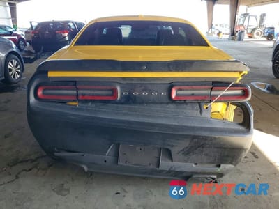 Zdjęcie 6 z 12 samochodu: 2018 DODGE CHALLENGER SXT VIN:2C3CDZAG8JH252601 - miniatura