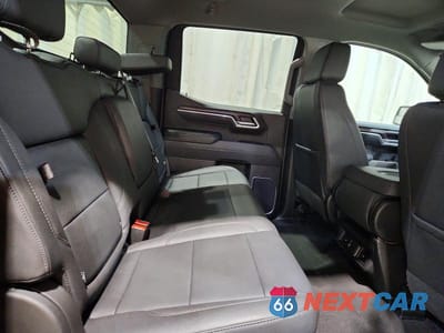 Zdjęcie 10 z 12 samochodu: 2026 GMC SIERRA K1500 SLT VIN:1GTUUDEDXTZ214566 - miniatura