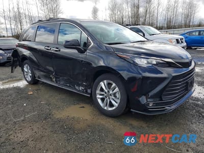 Czwarte zdjęcie samochodu z boku: 2022 TOYOTA SIENNA WOODLAND EDITION VIN:5TDASKFC4NS054319 - miniatura