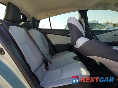 Zdjęcie 10 z 12 samochodu: 2016 TOYOTA PRIUS THREE VIN:JTDKARFU4G3510283 - miniatura