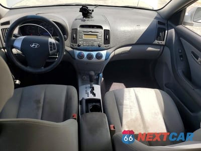 Zdjęcie 8 z 11 samochodu: 2009 HYUNDAI ELANTRA GLS VIN:KMHDU46D59U761535 - miniatura