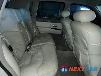 Zdjęcie 10 z 12 samochodu: 1997 LINCOLN TOWN CAR SIGNATURE VIN:1LNLM82W8VY655447 - miniatura