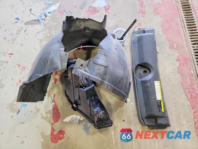 Zdjęcie 12 z 12 samochodu: 2017 AUDI A4 PREMIUM VIN:WAUANAF42HN015763 - miniatura