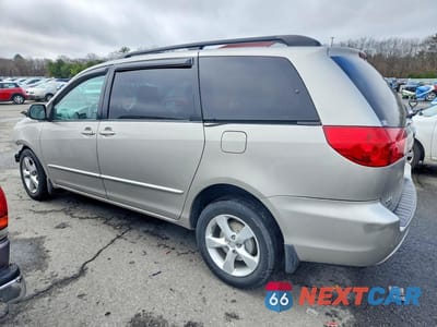 Drugie zdjęcie samochodu z przodu: 2004 TOYOTA SIENNA LE 7 PASSENGER VIN:5TDZA23C24S067045 - miniatura