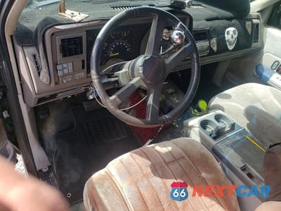 Zdjęcie 8 z 13 samochodu: 1993 CHEV BLAZER VIN:1GNEK18K1PJ346744 - miniatura