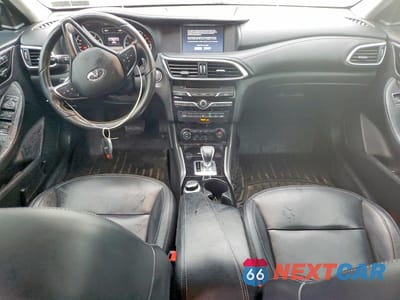Zdjęcie 8 z 13 samochodu: 2018 INFINITI QX30 PREMIUM VIN:SJKCH5CR8JA052577 - miniatura