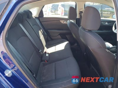 Zdjęcie 10 z 12 samochodu: 2019 KIA FORTE LXS VIN:3KPF24AD6KE130811 - miniatura