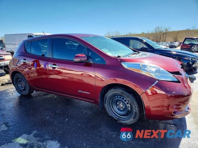 Czwarte zdjęcie samochodu z boku: 2017 NISSAN LEAF S VIN:1N4BZ0CP4HC304407 - miniatura
