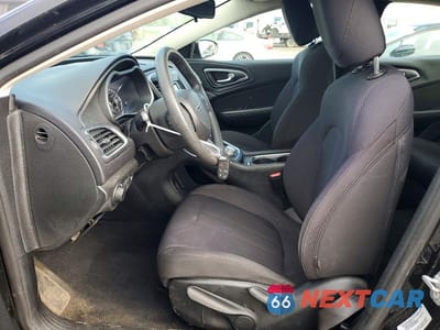 Zdjęcie 7 z 12 samochodu: 2015 CHRYSLER 200 LIMITED VIN:1C3CCCAB8FN582452 - miniatura