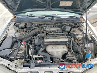 Zdjęcie 11 z 12 samochodu: 1997 HONDA ACCORD LX VIN:JHMCD563XVC009986 - miniatura