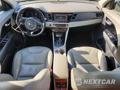 Zdjęcie 8 z 13 samochodu: 2018 KIA NIRO EX PREMIUM VIN:KNDCC3LD1J5191503 - miniatura