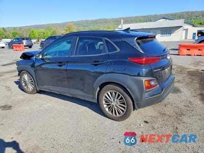 Drugie zdjęcie samochodu z przodu: 2020 HYUNDAI KONA SEL PLUS VIN:KM8K6CAA0LU569035 - miniatura