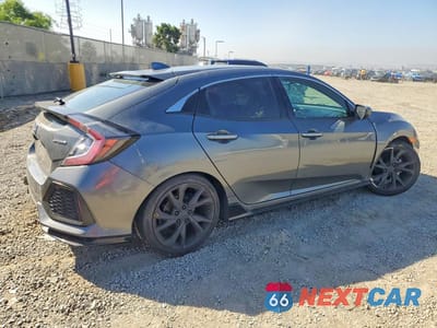 Trzecie zdjęcie samochodu z tyłu: 2017 HONDA CIVIC SPORT VIN:SHHFK7H49HU420582 - miniatura