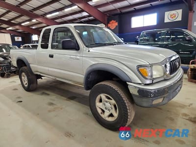 Czwarte zdjęcie samochodu z boku: 2003 TOYOTA TACOMA XTRACAB VIN:5TEWN72N73Z169546 - miniatura