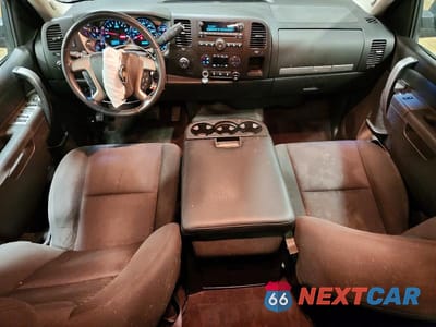 Zdjęcie 8 z 11 samochodu: 2013 CHEVROLET SILVERADO K1500 LT VIN:1GCRKSE70DZ394393 - miniatura