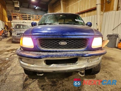 Piąte zdjęcie samochodu w środku: 1997 FORD F150 VIN:2FTDX18W8VCA44355 - miniatura
