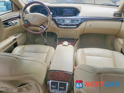 Zdjęcie 8 z 12 samochodu: 2011 MERCEDES-BENZ S 550 VIN:WDDNG7BB9BA368186 - miniatura