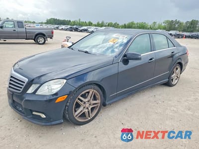 2011 MERCEDES-BENZ E 350 WDDHF5GB1BA300588 - główne zdjęcie licytacji z USA - miniatura