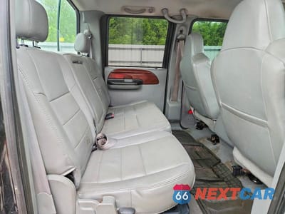 Zdjęcie 10 z 12 samochodu: 2005 FORD F250 SUPER DUTY VIN:1FTSW21P35EB16768 - miniatura