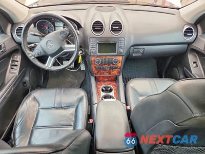 Zdjęcie 8 z 13 samochodu: 2010 MERCEDES-BENZ ML 550 4MATIC VIN:4JGBB7CB7AA587779 - miniatura