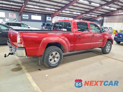 Trzecie zdjęcie samochodu z tyłu: 2011 TOYOTA TACOMA DOUBLE CAB LONG BED VIN:3TMMU4FN2BM030035 - miniatura