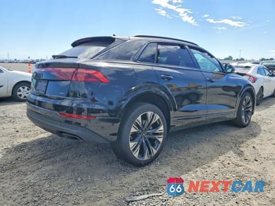 Trzecie zdjęcie samochodu z tyłu: 2025 AUDI Q8 PREMIUM PLUS VIN:WA1BVBF17SD019107 - miniatura