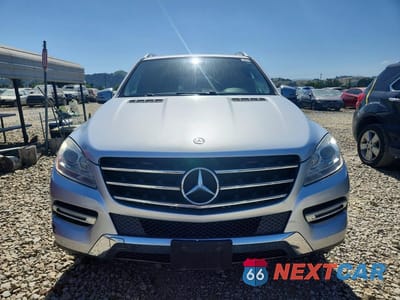 Piąte zdjęcie samochodu w środku: 2014 MERCEDES-BENZ ML 350 VIN:4JGDA5JBXEA275447 - miniatura